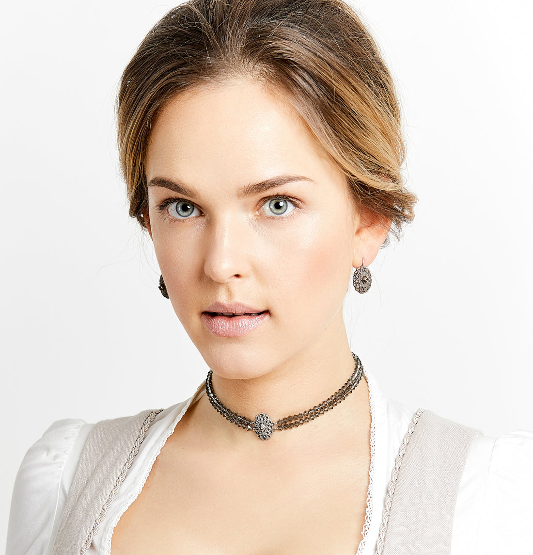 Seenberg, Trachtenschmuck, Trachtenkette, Trachtenkropfkette, Choker, Ohrringe, altsilber, grau, Perlen, Österreich