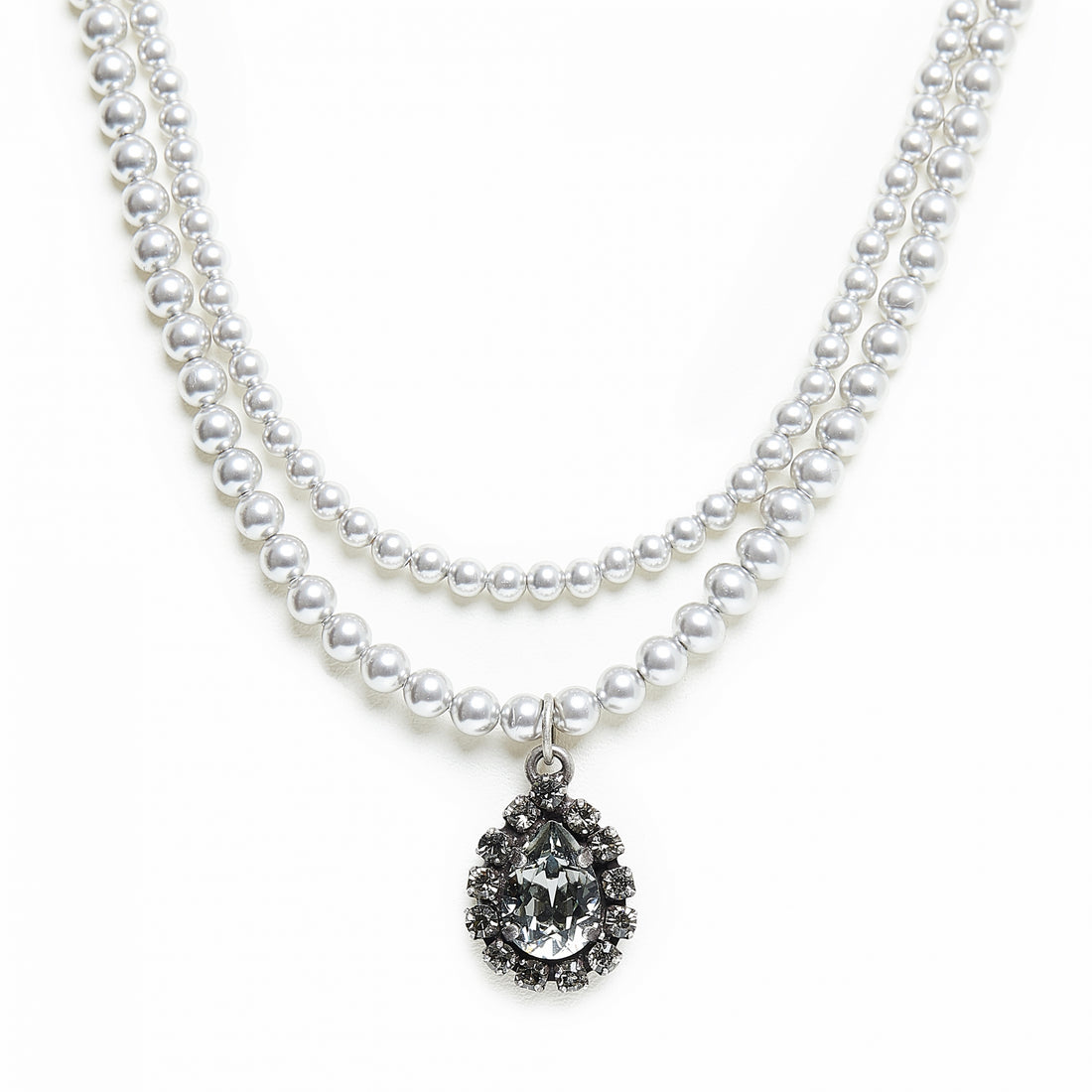 Seenberg, Trachtenschmuck, Trachtenkette, Trachtenkropfkette, Ohrringe, Armband, grau, Kristall, black diamond, Perlen, Österreich